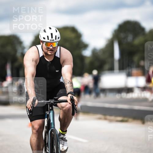 16.08.2026 - KN Förde Triathlon 2026 H.Heesch http://msf.ph/oto/9990953 16.08.2026 13:35:09 Radfahren  meine-sportfotos.de