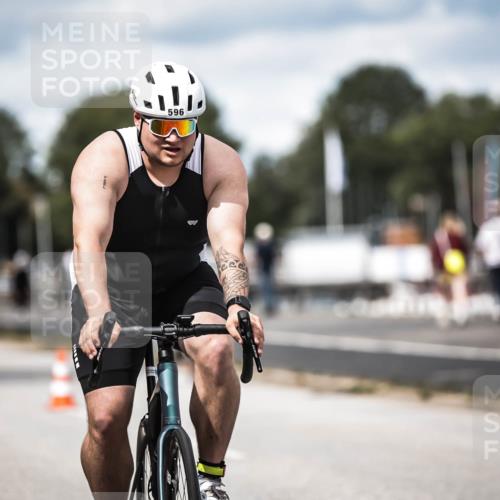 16.08.2026 - KN Förde Triathlon 2026 H.Heesch http://msf.ph/oto/9990956 16.08.2026 13:35:09 Radfahren  meine-sportfotos.de