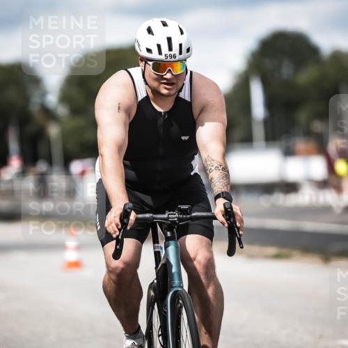 16.08.2026 - KN Förde Triathlon 2026 H.Heesch http://msf.ph/oto/9990958 16.08.2026 13:35:09 Radfahren  meine-sportfotos.de