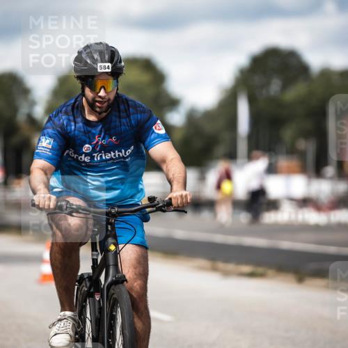 16.08.2026 - KN Förde Triathlon 2026 H.Heesch http://msf.ph/oto/9990965 16.08.2026 13:35:20 Radfahren 731 meine-sportfotos.de