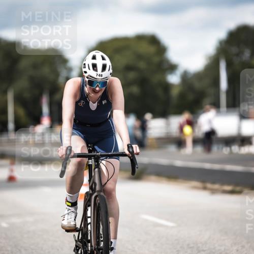 16.08.2026 - KN Förde Triathlon 2026 H.Heesch http://msf.ph/oto/9990971 16.08.2026 13:35:26 Radfahren 601, 731 meine-sportfotos.de