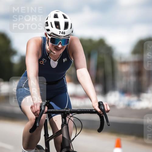 16.08.2026 - KN Förde Triathlon 2026 H.Heesch http://msf.ph/oto/9990984 16.08.2026 13:35:26 Radfahren 601, 731 meine-sportfotos.de