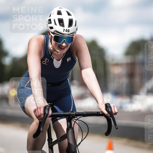 16.08.2026 - KN Förde Triathlon 2026 H.Heesch http://msf.ph/oto/9990985 16.08.2026 13:35:27 Radfahren 601, 731 meine-sportfotos.de