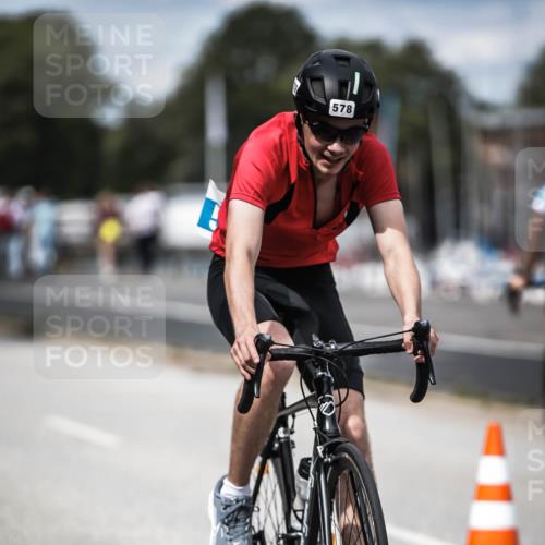 16.08.2026 - KN Förde Triathlon 2026 H.Heesch http://msf.ph/oto/9990996 16.08.2026 13:35:31 Radfahren 601, 604 meine-sportfotos.de