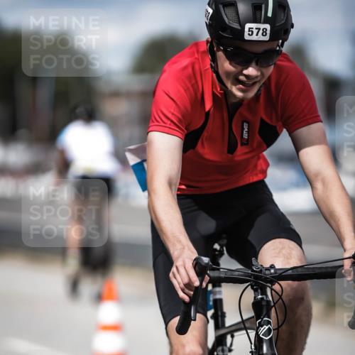 16.08.2026 - KN Förde Triathlon 2026 H.Heesch http://msf.ph/oto/9991005 16.08.2026 13:35:31 Radfahren 601, 604 meine-sportfotos.de