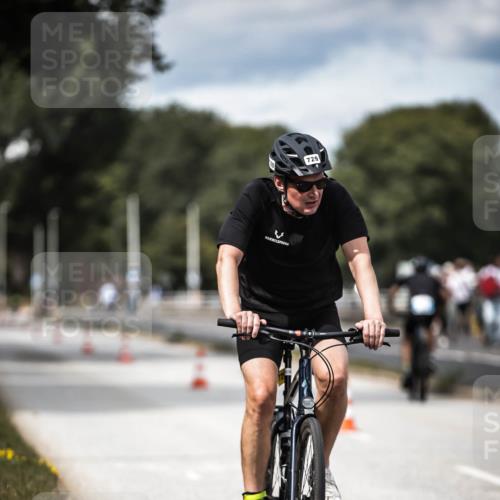 16.08.2026 - KN Förde Triathlon 2026 H.Heesch http://msf.ph/oto/9991009 16.08.2026 13:35:38 Radfahren  meine-sportfotos.de
