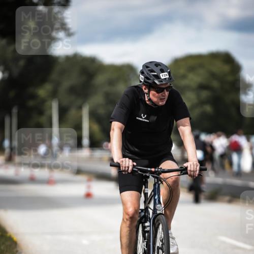 16.08.2026 - KN Förde Triathlon 2026 H.Heesch http://msf.ph/oto/9991011 16.08.2026 13:35:38 Radfahren  meine-sportfotos.de
