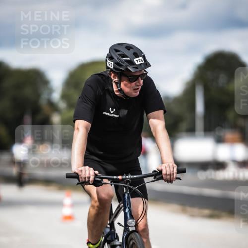 16.08.2026 - KN Förde Triathlon 2026 H.Heesch http://msf.ph/oto/9991018 16.08.2026 13:35:38 Radfahren  meine-sportfotos.de