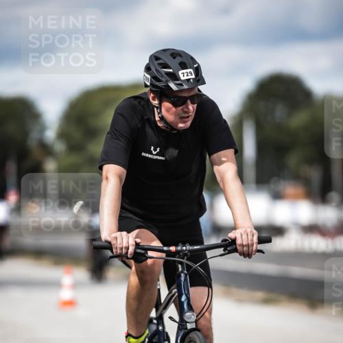 16.08.2026 - KN Förde Triathlon 2026 H.Heesch http://msf.ph/oto/9991020 16.08.2026 13:35:38 Radfahren  meine-sportfotos.de