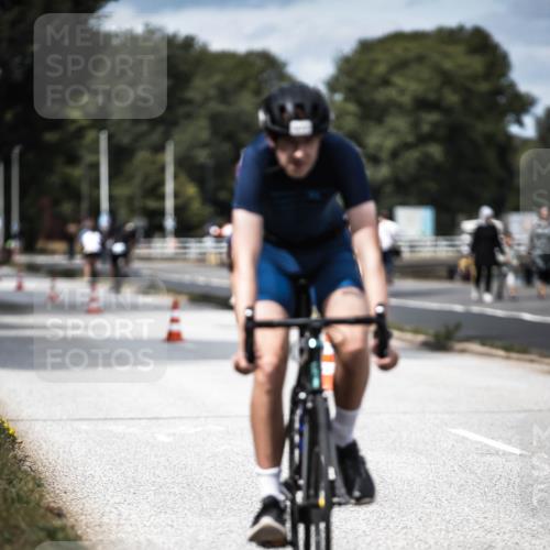 16.08.2026 - KN Förde Triathlon 2026 H.Heesch http://msf.ph/oto/9991029 16.08.2026 13:35:46 Radfahren  meine-sportfotos.de