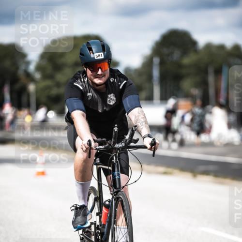 16.08.2026 - KN Förde Triathlon 2026 H.Heesch http://msf.ph/oto/9991070 16.08.2026 13:36:05 Radfahren  meine-sportfotos.de