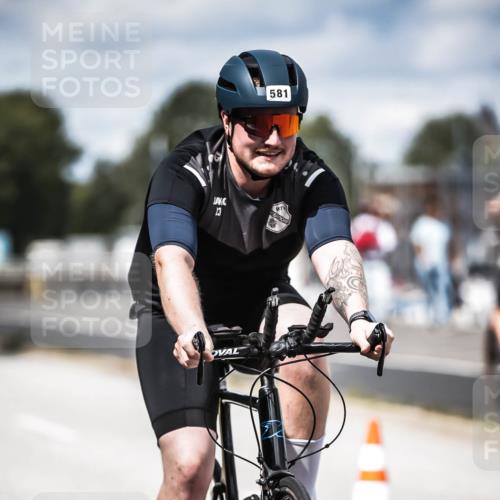 16.08.2026 - KN Förde Triathlon 2026 H.Heesch http://msf.ph/oto/9991078 16.08.2026 13:36:05 Radfahren  meine-sportfotos.de