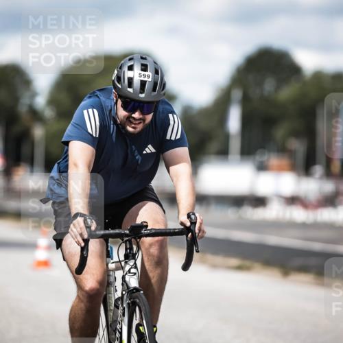 16.08.2026 - KN Förde Triathlon 2026 H.Heesch http://msf.ph/oto/9991117 16.08.2026 13:36:48 Radfahren  meine-sportfotos.de