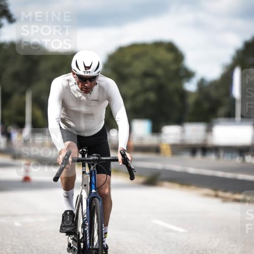 16.08.2026 - KN Förde Triathlon 2026 H.Heesch http://msf.ph/oto/9991126 16.08.2026 13:36:57 Radfahren  meine-sportfotos.de
