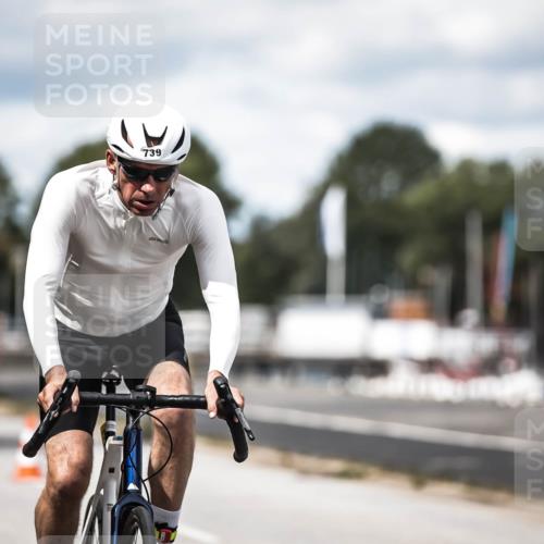 16.08.2026 - KN Förde Triathlon 2026 H.Heesch http://msf.ph/oto/9991134 16.08.2026 13:36:57 Radfahren  meine-sportfotos.de