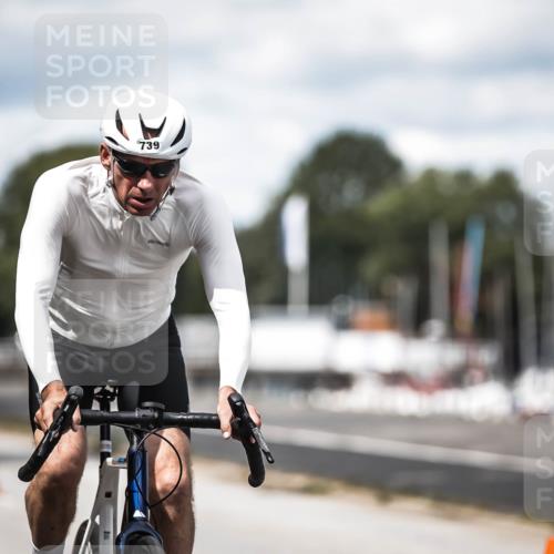 16.08.2026 - KN Förde Triathlon 2026 H.Heesch http://msf.ph/oto/9991136 16.08.2026 13:36:57 Radfahren  meine-sportfotos.de