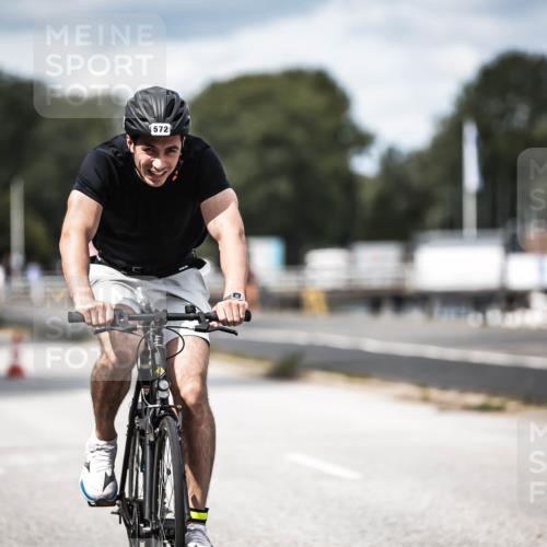 16.08.2026 - KN Förde Triathlon 2026 H.Heesch http://msf.ph/oto/9991147 16.08.2026 13:37:07 Radfahren  meine-sportfotos.de