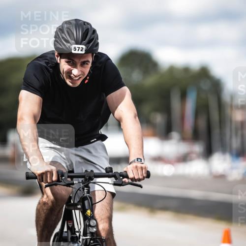 16.08.2026 - KN Förde Triathlon 2026 H.Heesch http://msf.ph/oto/9991160 16.08.2026 13:37:08 Radfahren  meine-sportfotos.de