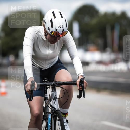 16.08.2026 - KN Förde Triathlon 2026 H.Heesch http://msf.ph/oto/9991171 16.08.2026 13:37:38 Radfahren  meine-sportfotos.de