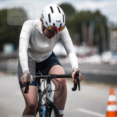 16.08.2026 - KN Förde Triathlon 2026 H.Heesch http://msf.ph/oto/9991173 16.08.2026 13:37:38 Radfahren  meine-sportfotos.de