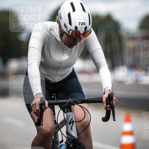 16.08.2026 - KN Förde Triathlon 2026 H.Heesch http://msf.ph/oto/9991175 16.08.2026 13:37:38 Radfahren  meine-sportfotos.de