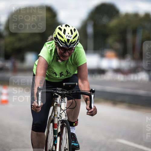 16.08.2026 - KN Förde Triathlon 2026 H.Heesch http://msf.ph/oto/9991190 16.08.2026 13:37:47 Radfahren 717 meine-sportfotos.de
