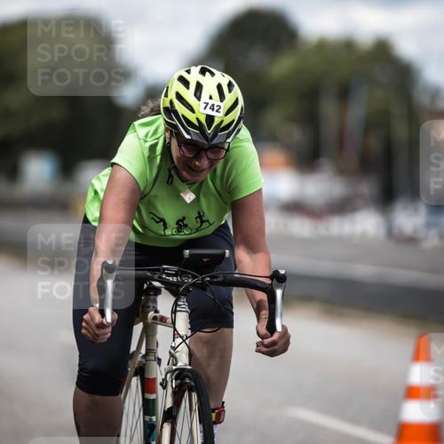 16.08.2026 - KN Förde Triathlon 2026 H.Heesch http://msf.ph/oto/9991192 16.08.2026 13:37:47 Radfahren 717 meine-sportfotos.de