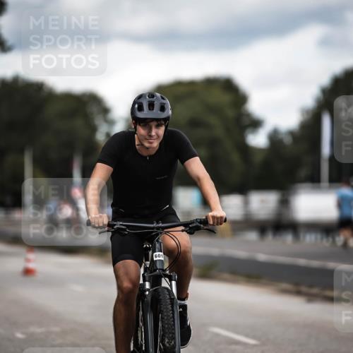 16.08.2026 - KN Förde Triathlon 2026 H.Heesch http://msf.ph/oto/9991220 16.08.2026 13:38:26 Radfahren  meine-sportfotos.de