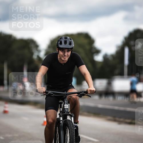 16.08.2026 - KN Förde Triathlon 2026 H.Heesch http://msf.ph/oto/9991222 16.08.2026 13:38:26 Radfahren  meine-sportfotos.de
