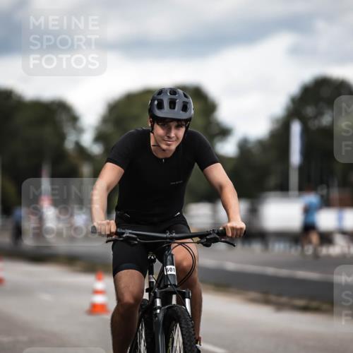 16.08.2026 - KN Förde Triathlon 2026 H.Heesch http://msf.ph/oto/9991224 16.08.2026 13:38:26 Radfahren  meine-sportfotos.de