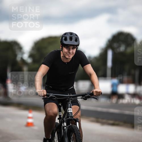 16.08.2026 - KN Förde Triathlon 2026 H.Heesch http://msf.ph/oto/9991226 16.08.2026 13:38:26 Radfahren  meine-sportfotos.de