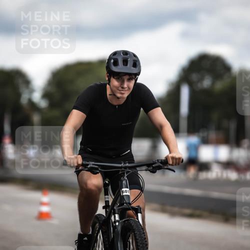 16.08.2026 - KN Förde Triathlon 2026 H.Heesch http://msf.ph/oto/9991227 16.08.2026 13:38:26 Radfahren  meine-sportfotos.de