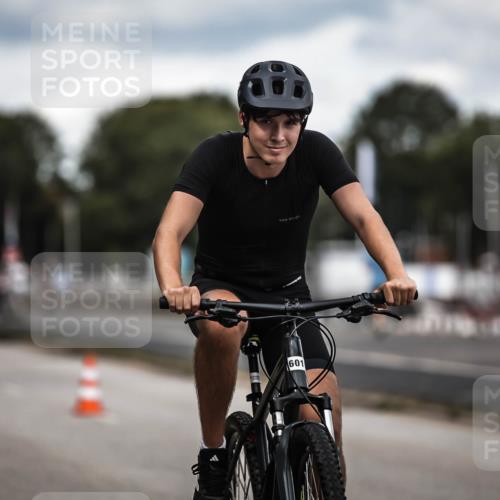 16.08.2026 - KN Förde Triathlon 2026 H.Heesch http://msf.ph/oto/9991229 16.08.2026 13:38:26 Radfahren  meine-sportfotos.de