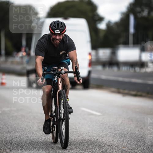 16.08.2026 - KN Förde Triathlon 2026 H.Heesch http://msf.ph/oto/9991230 16.08.2026 13:39:09 Radfahren  meine-sportfotos.de