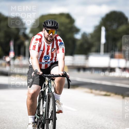 16.08.2026 - KN Förde Triathlon 2026 H.Heesch http://msf.ph/oto/9991313 16.08.2026 13:45:09 Radfahren  meine-sportfotos.de