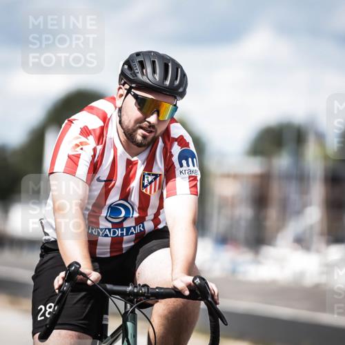 16.08.2026 - KN Förde Triathlon 2026 H.Heesch http://msf.ph/oto/9991329 16.08.2026 13:45:09 Radfahren  meine-sportfotos.de