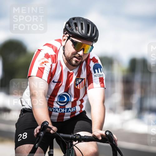 16.08.2026 - KN Förde Triathlon 2026 H.Heesch http://msf.ph/oto/9991332 16.08.2026 13:45:10 Radfahren  meine-sportfotos.de