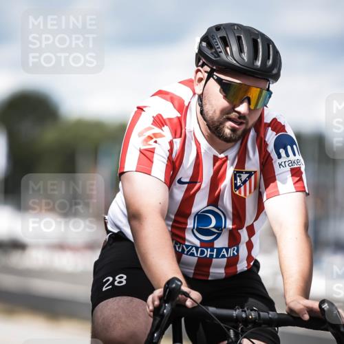 16.08.2026 - KN Förde Triathlon 2026 H.Heesch http://msf.ph/oto/9991334 16.08.2026 13:45:10 Radfahren  meine-sportfotos.de