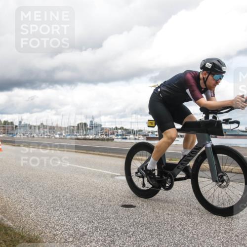 16.08.2026 - KN Förde Triathlon 2026 H.Heesch http://msf.ph/oto/9991354 16.08.2026 13:13:00 Radfahren 549, 556, 588, 601, 606, 733, 734 meine-sportfotos.de