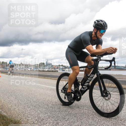 16.08.2026 - KN Förde Triathlon 2026 H.Heesch http://msf.ph/oto/9991370 16.08.2026 13:13:38 Radfahren 506, 517 meine-sportfotos.de