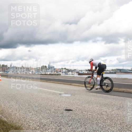 16.08.2026 - KN Förde Triathlon 2026 H.Heesch http://msf.ph/oto/9991382 16.08.2026 13:14:08 Radfahren 509, 545 meine-sportfotos.de