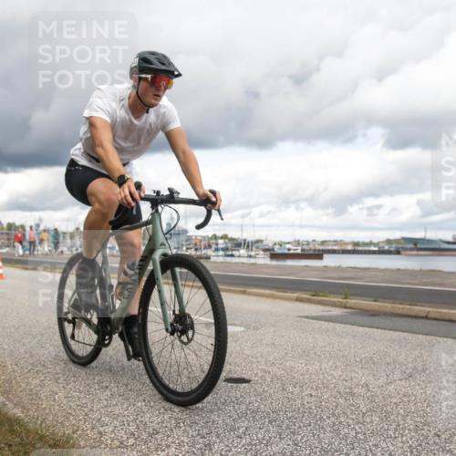 16.08.2026 - KN Förde Triathlon 2026 H.Heesch http://msf.ph/oto/9991402 16.08.2026 13:14:41 Radfahren 528, 533, 724, 726, 739 meine-sportfotos.de