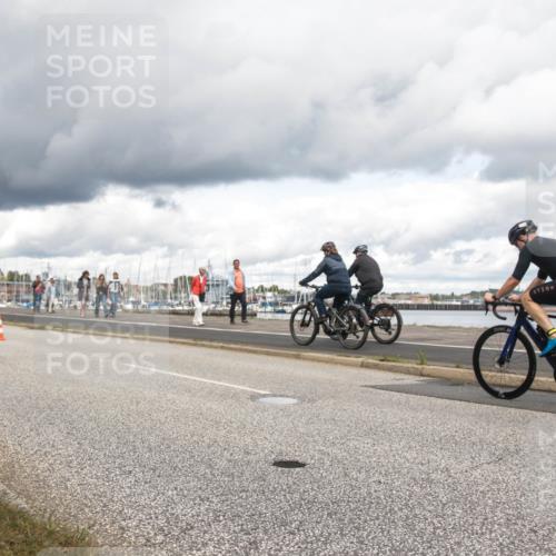 16.08.2026 - KN Förde Triathlon 2026 H.Heesch http://msf.ph/oto/9991405 16.08.2026 13:14:55 Radfahren 550 meine-sportfotos.de