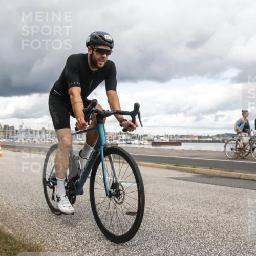 16.08.2026 - KN Förde Triathlon 2026 H.Heesch http://msf.ph/oto/9991411 16.08.2026 13:15:22 Radfahren 531, 575, 708, 711 meine-sportfotos.de
