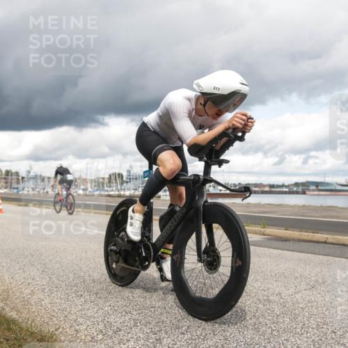 16.08.2026 - KN Förde Triathlon 2026 H.Heesch http://msf.ph/oto/9991421 16.08.2026 13:16:03 Radfahren 517, 525, 527, 571, 734 meine-sportfotos.de