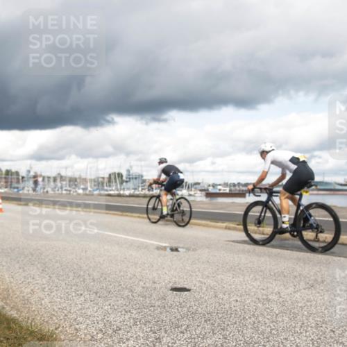 16.08.2026 - KN Förde Triathlon 2026 H.Heesch http://msf.ph/oto/9991426 16.08.2026 13:16:17 Radfahren 519, 535, 552, 567, 585, 727, 732 meine-sportfotos.de