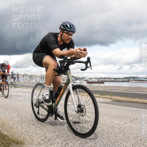 16.08.2026 - KN Förde Triathlon 2026 H.Heesch http://msf.ph/oto/9991427 16.08.2026 13:16:18 Radfahren 519, 520, 535, 552, 567, 585, 715, 717, 727, 732 meine-sportfotos.de