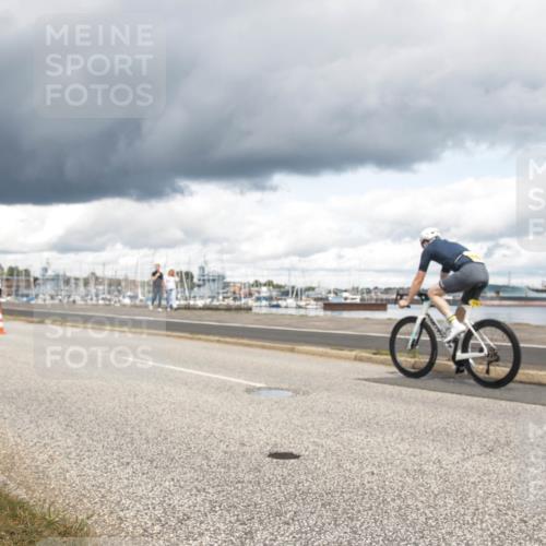 16.08.2026 - KN Förde Triathlon 2026 H.Heesch http://msf.ph/oto/9991435 16.08.2026 13:16:26 Radfahren 520, 545, 565, 611, 715, 717, 725 meine-sportfotos.de
