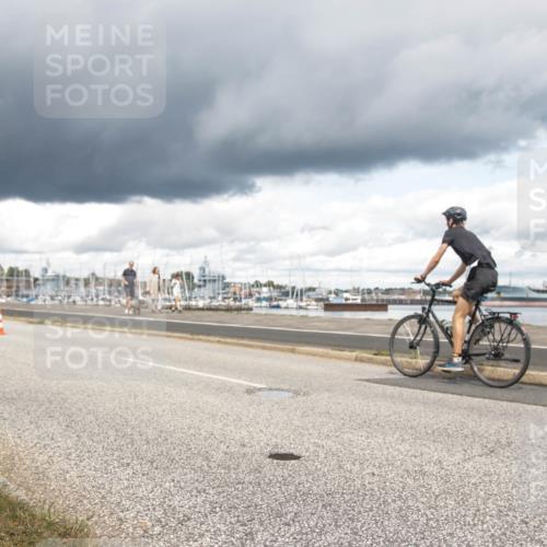16.08.2026 - KN Förde Triathlon 2026 H.Heesch http://msf.ph/oto/9991459 16.08.2026 13:17:30 Radfahren 196, 610, 723 meine-sportfotos.de