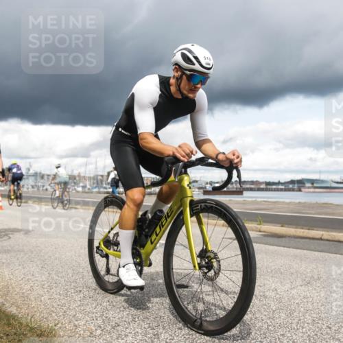 16.08.2026 - KN Förde Triathlon 2026 H.Heesch http://msf.ph/oto/9991477 16.08.2026 13:18:38 Radfahren 547, 559, 592 meine-sportfotos.de